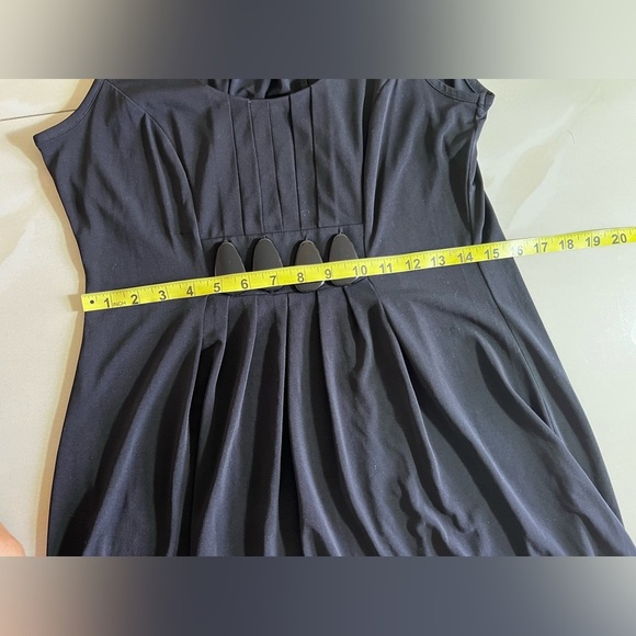En Focus Studio Women Black Cocktail Dress size 8 with 4 black stone on waist - Picture 11 of 13